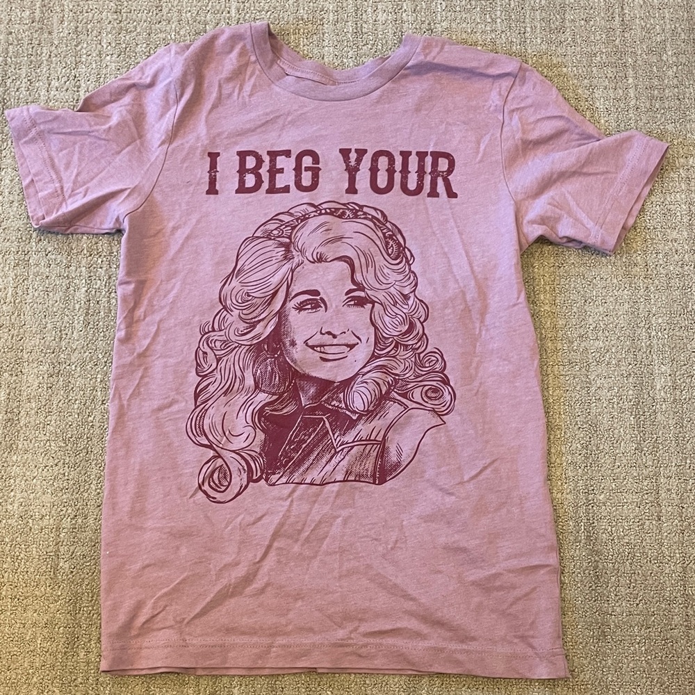 Dolly Parton Graphic T-Shirt with Illustration